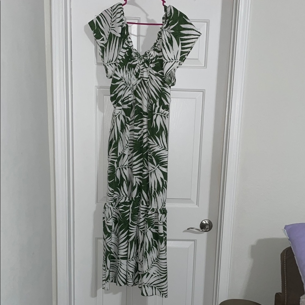 Sofia by Sofia Vergara Green and White Cowl Neck Sundress
